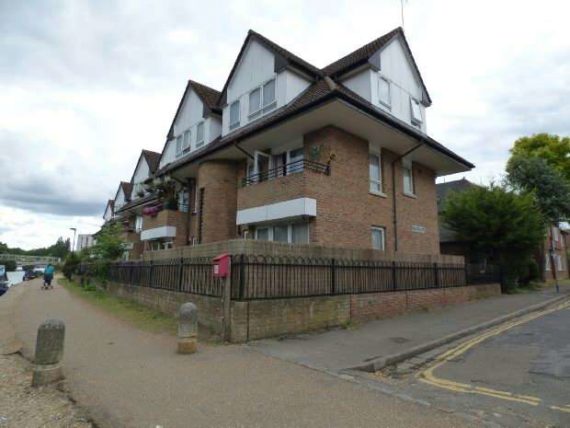 1 Bedroom Flat
